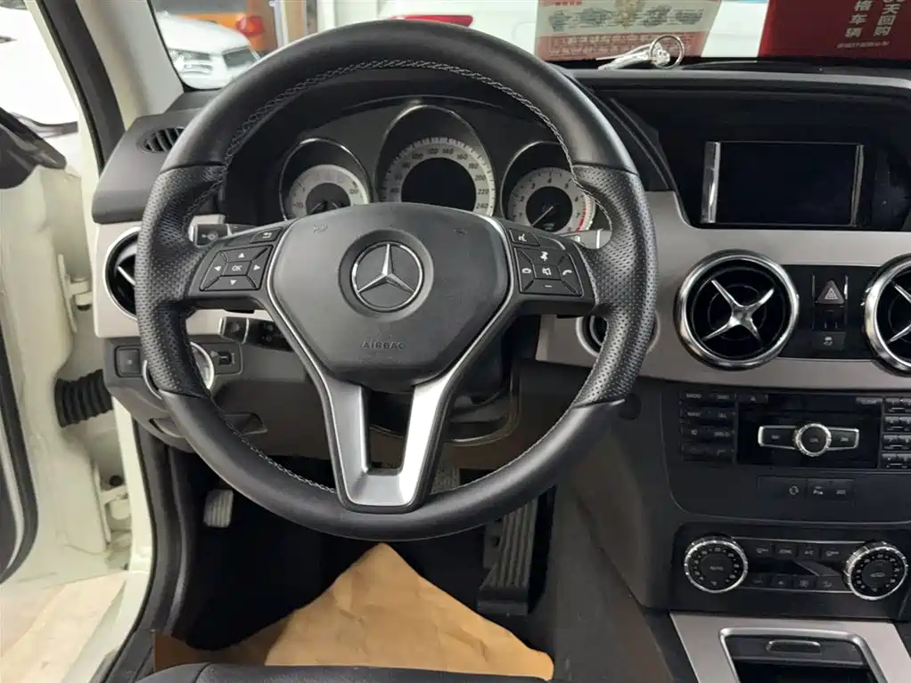 Mercedes-Benz GLK-Class 2014 GLK 260 4MATIC Dynamic фото 24