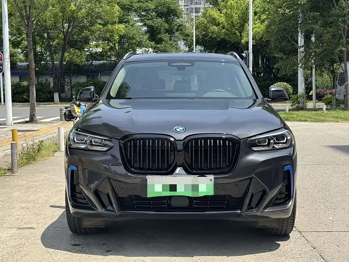 BMW iX3 2022 Facelift Leading Model фото 2