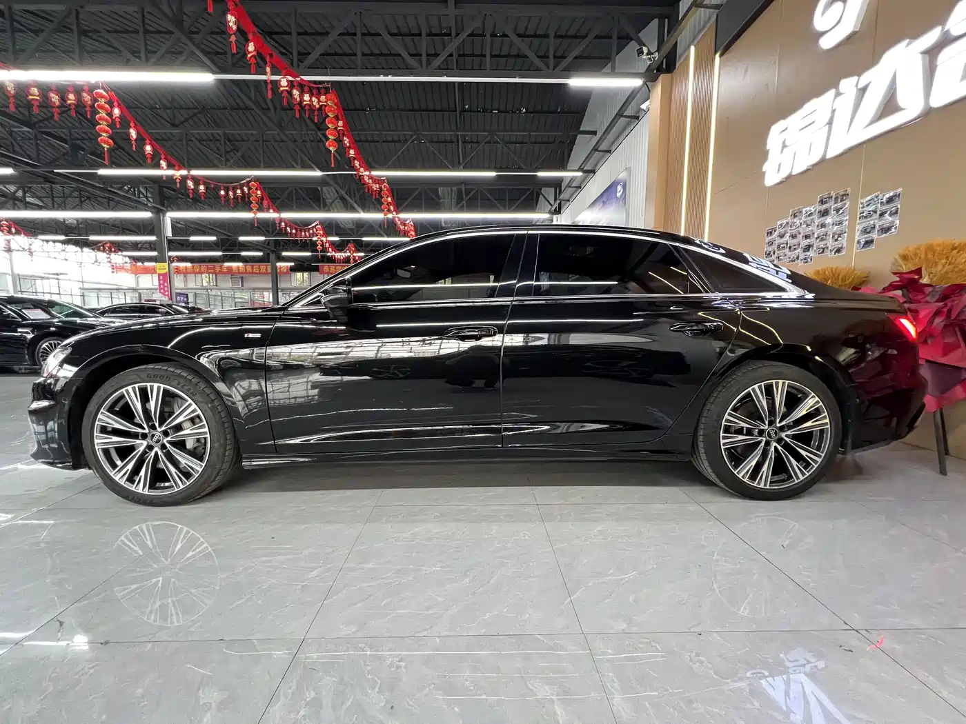 Audi A6L 2024 55 TFSI quattro Exclusive Dynamic фото 17