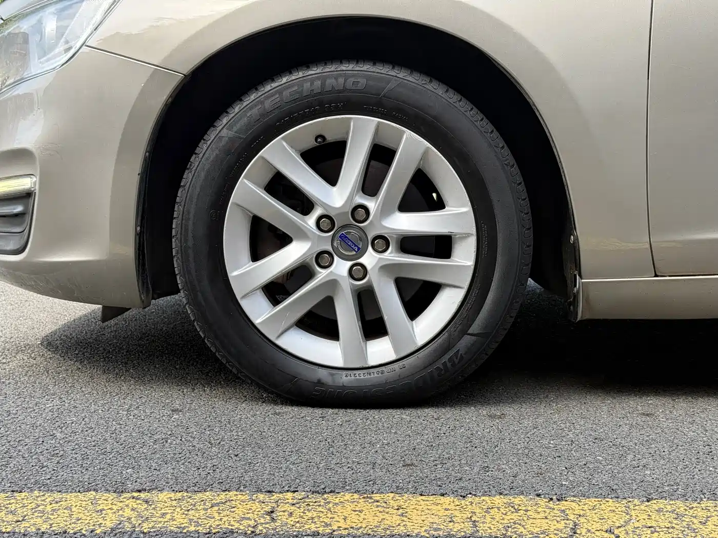 Photo 17 - Volvo S60