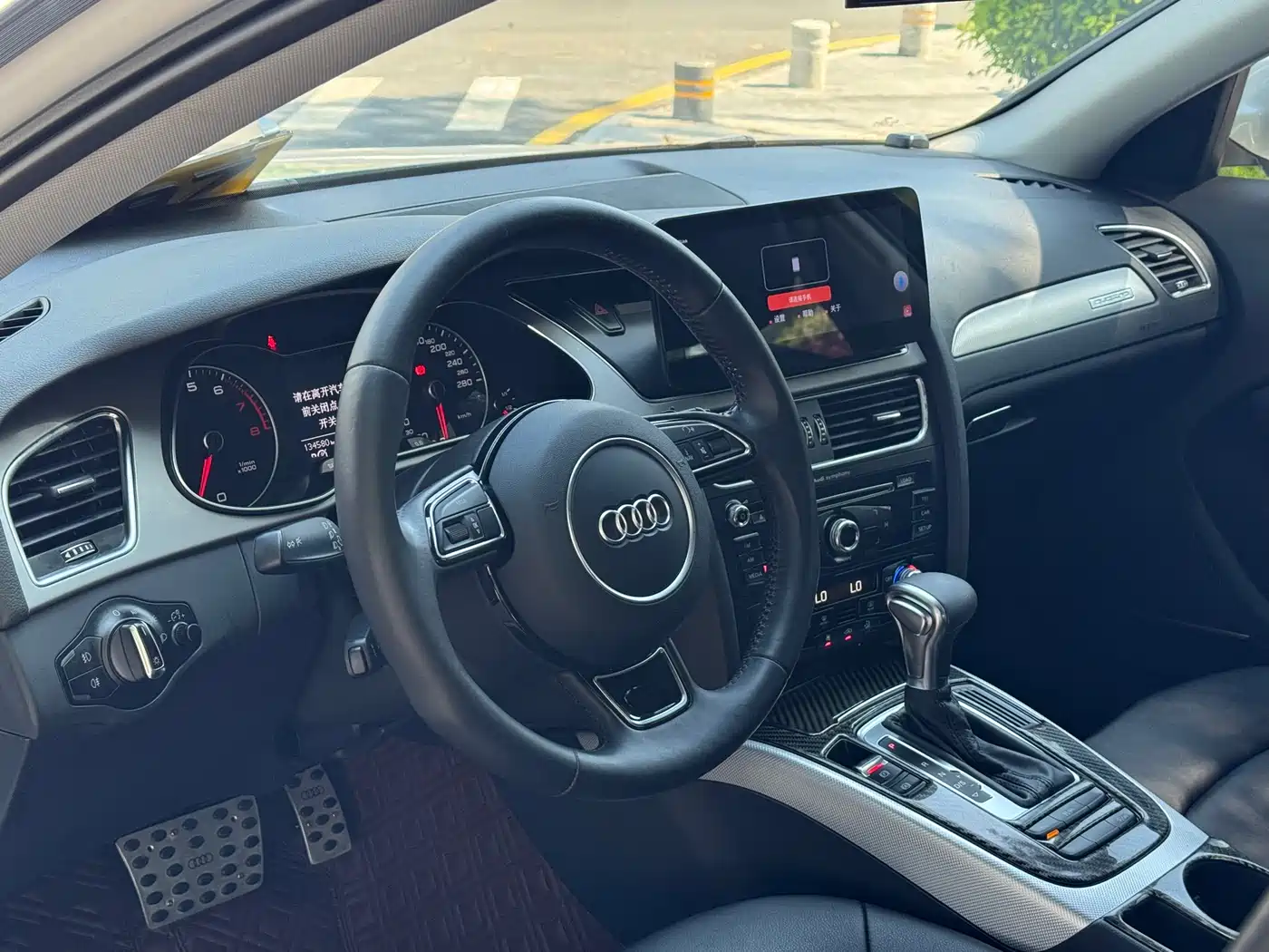 Audi A4L 2015 45 TFSI quattro Individual Sport фото 9