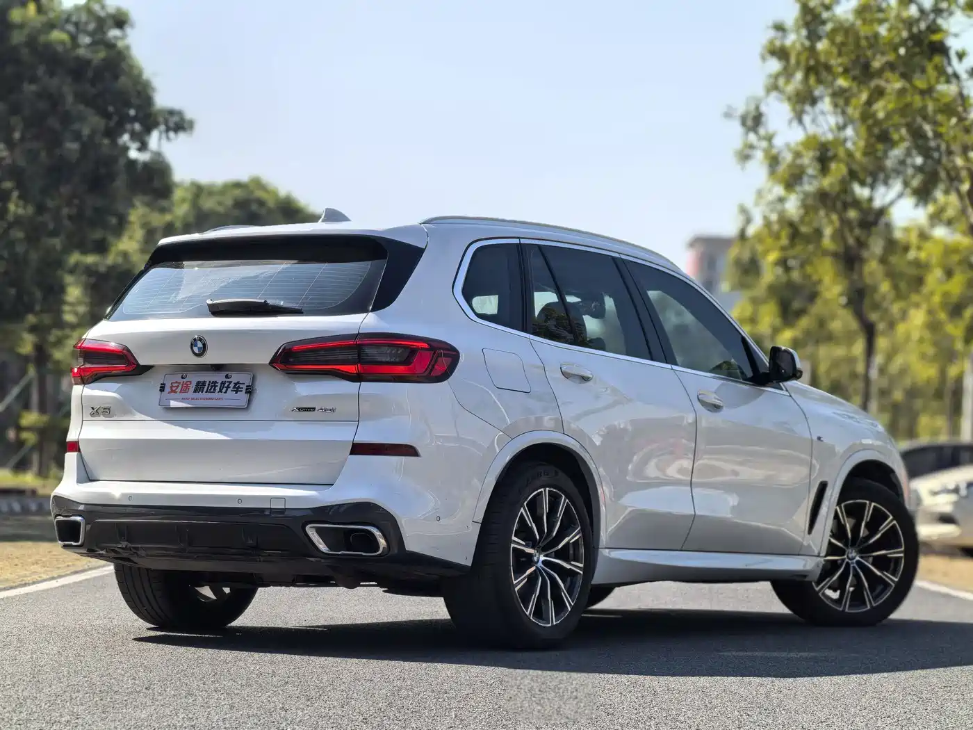 BMW X5 (Import) 2019 xDrive40i M Sport Package фото 3