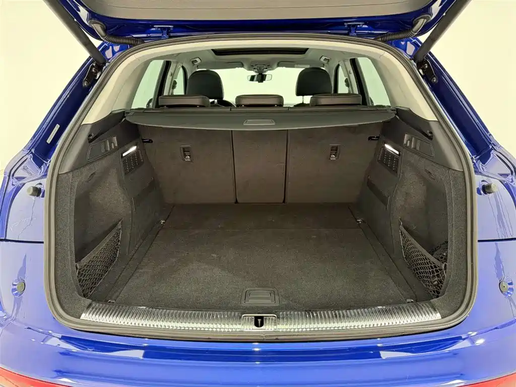 Audi Q5L 2020 Facelift 40 TFSI Honor Fashion фото 14