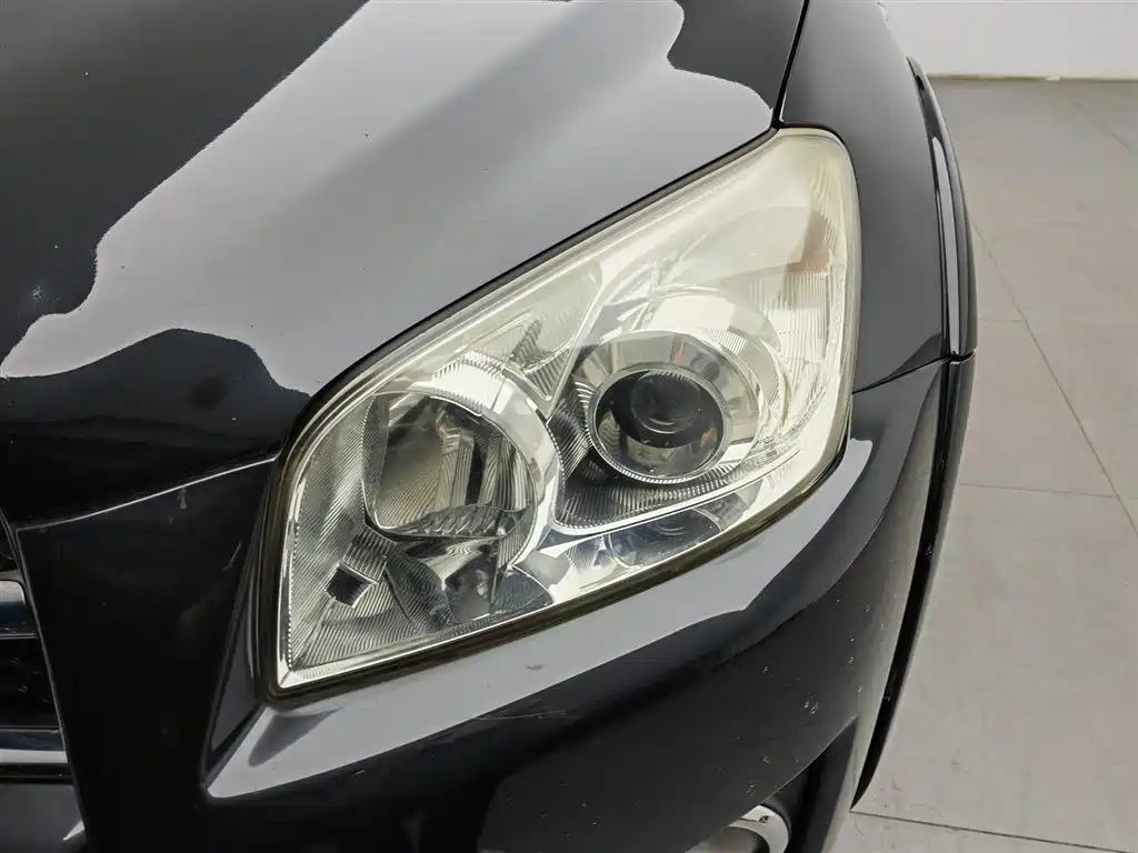 Photo 7 - Toyota RAV4 Rongfang