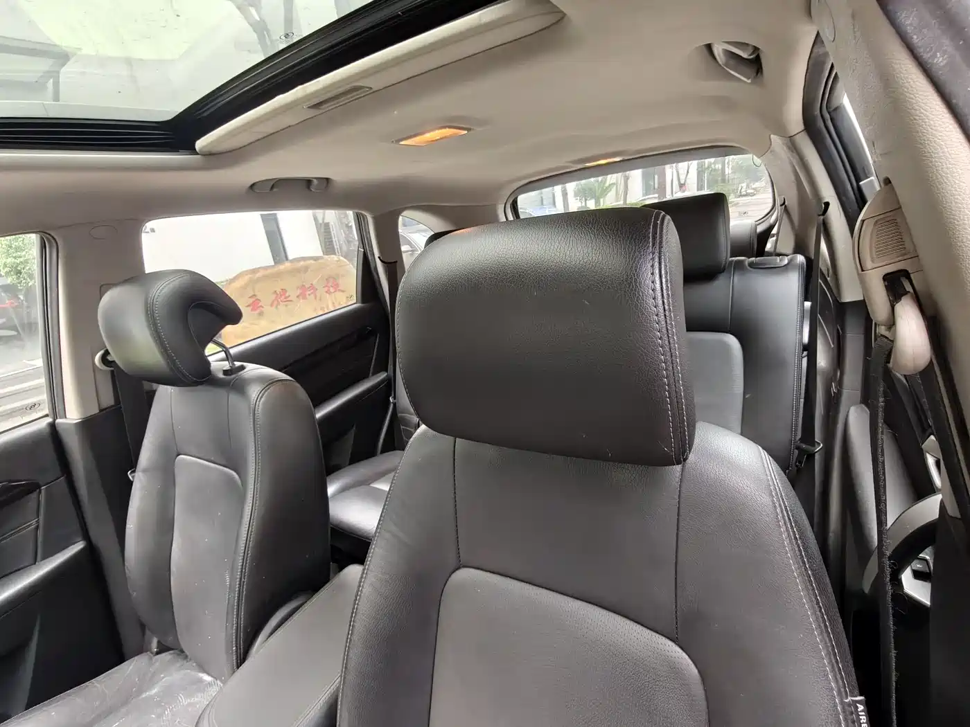 Chevrolet Captiva 2017 2.4L 2WD Luxury Edition 7-Seater фото 10