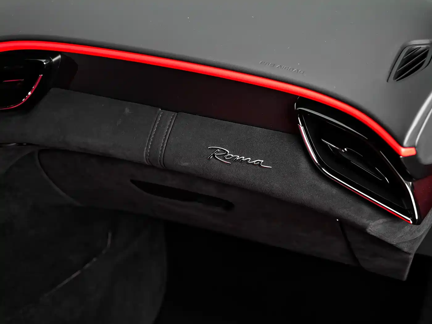 FERRARI ROMA