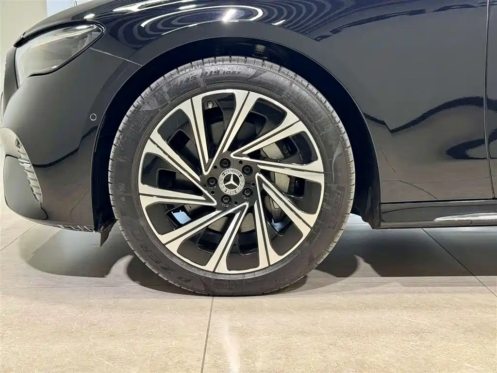 Mercedes-Benz E-Class 2024 Model E 300 L Luxury фото 10