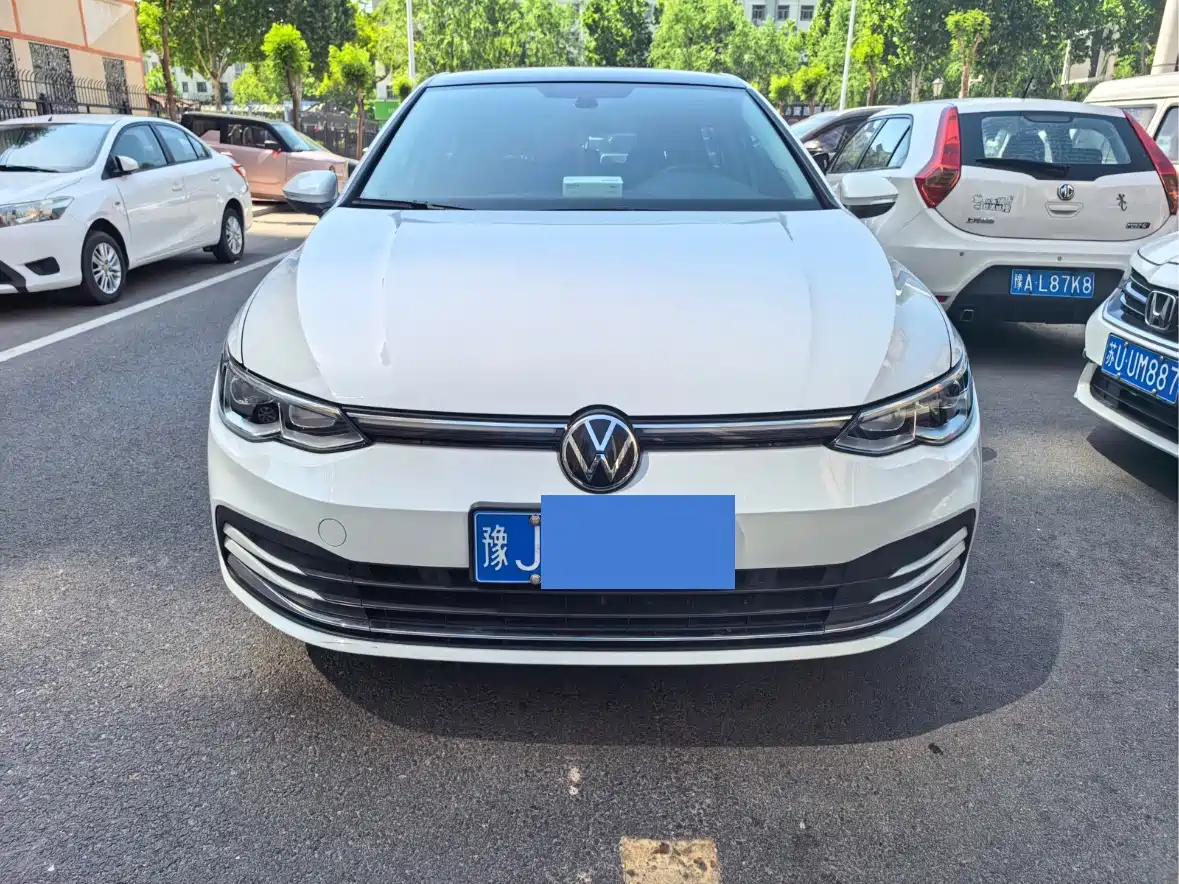 Volkswagen Golf 2023 Facelift 280TSI DSG Pro фото 3