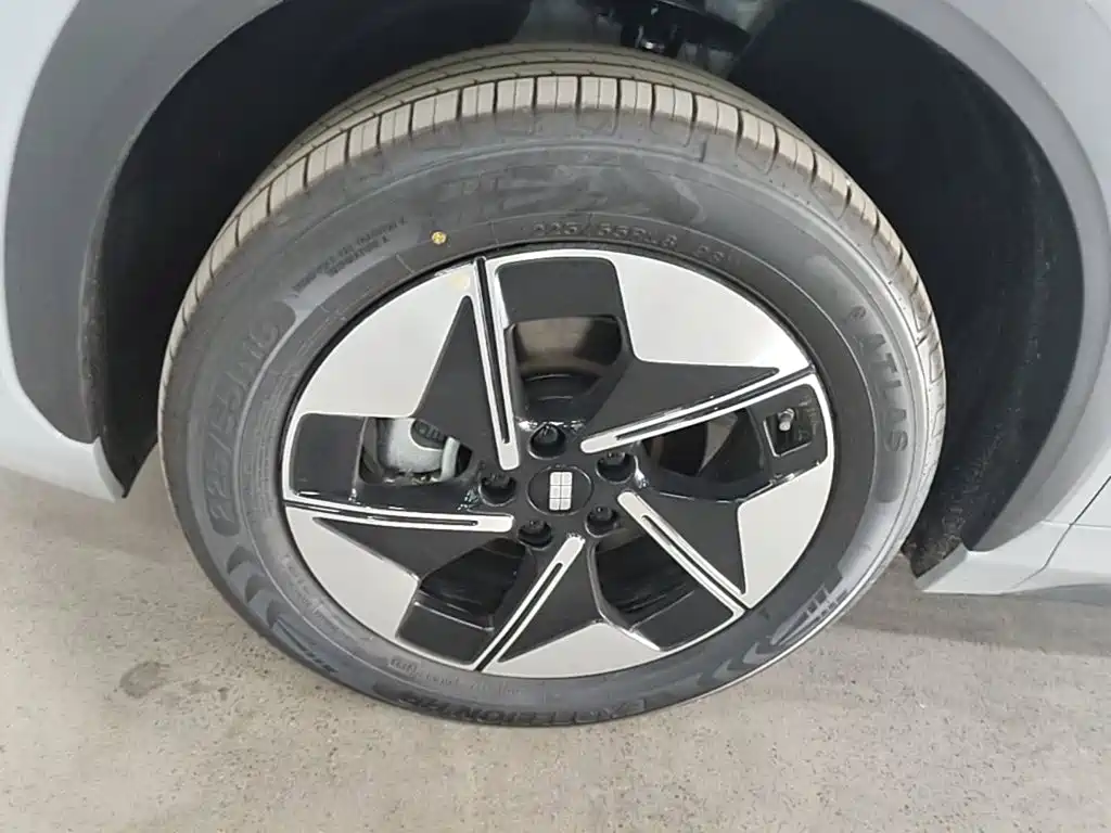 Geely Galaxy Galaxy E5 2026 2026 530km Voyager Edition