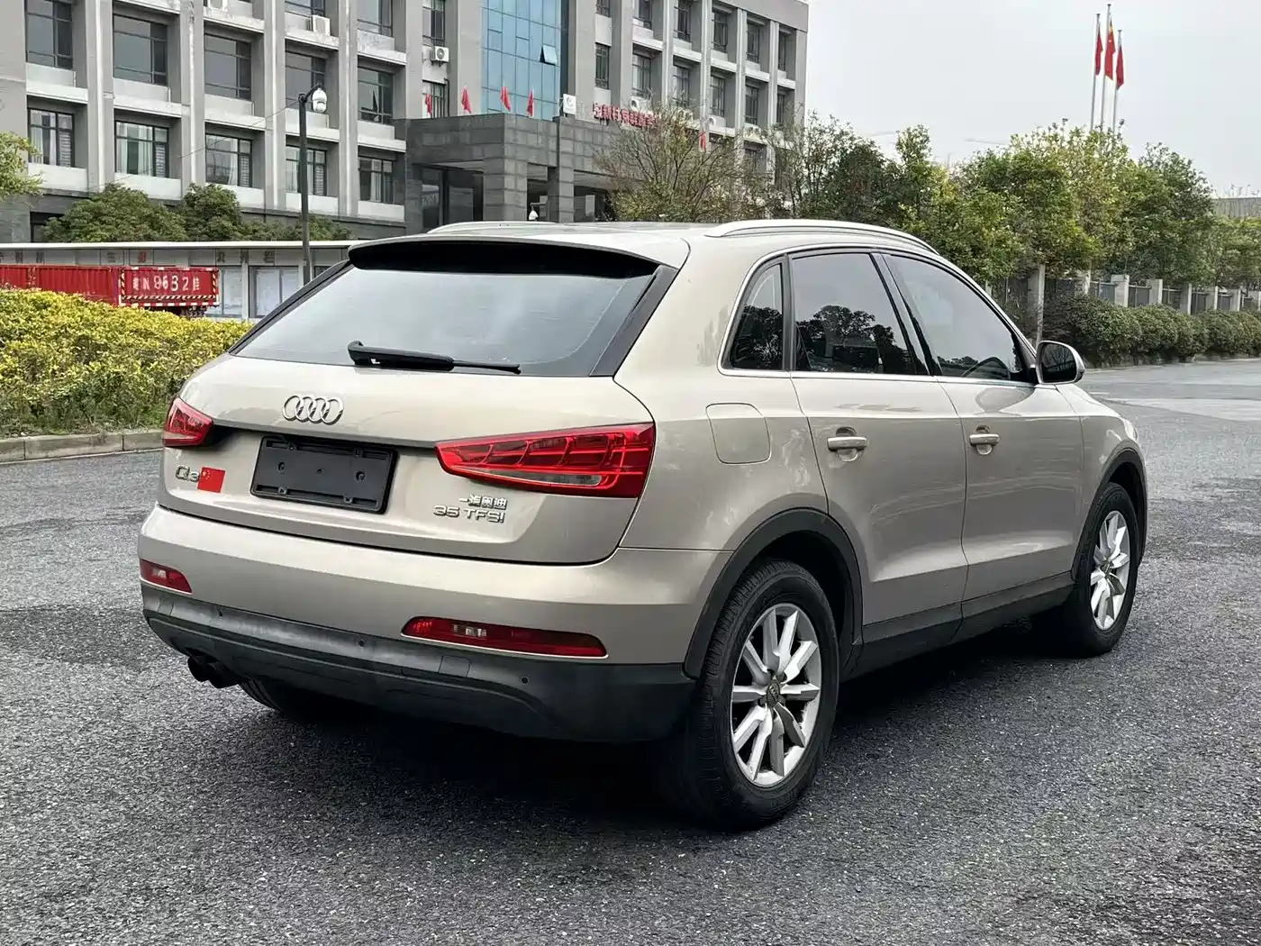 Audi Q3 2013 35 TFSI Comfort фото 13