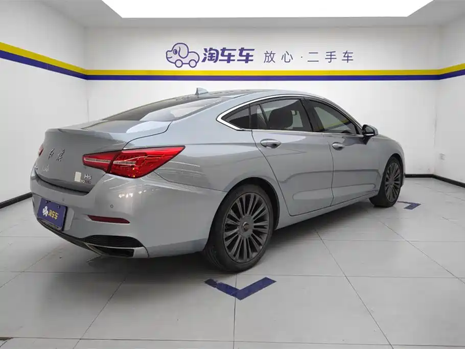 Hongqi H5 2019 30TD Smart Connect Agile Edition фото 3