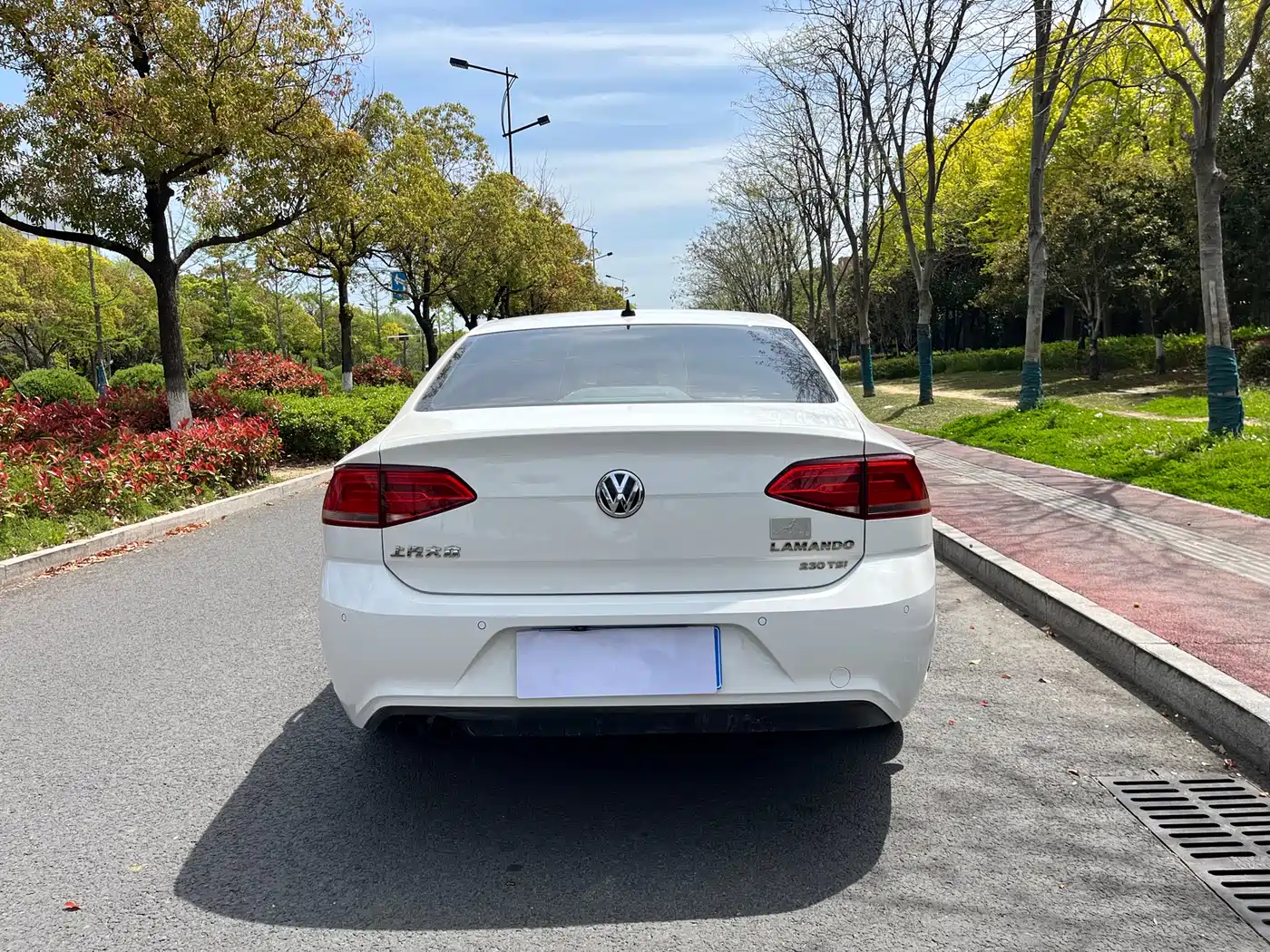 Volkswagen Lamando 2017 230TSI DSG Trend Edition фото 5