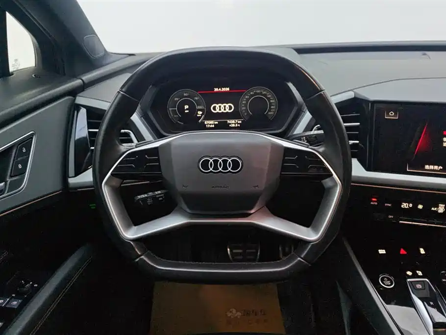 Audi Q5 e-tron 2023 40 e-tron Shining Edition Mecha Package фото 15