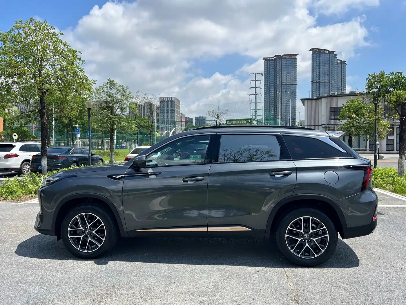Фото 7 - Changan CS75 PLUS