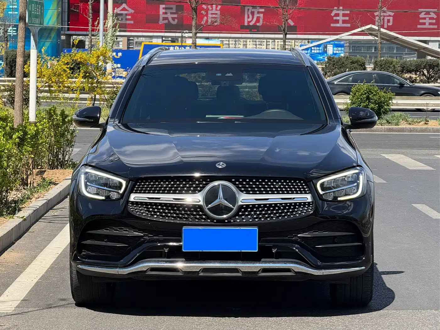MERCEDES-BENZ GLC