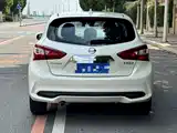 Фото 9 - Nissan Tiida