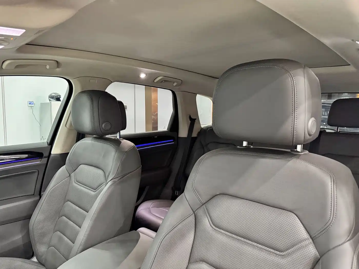 Volkswagen Touareg 2019 3.0TSI Sharp Edge Edition China VI фото 21