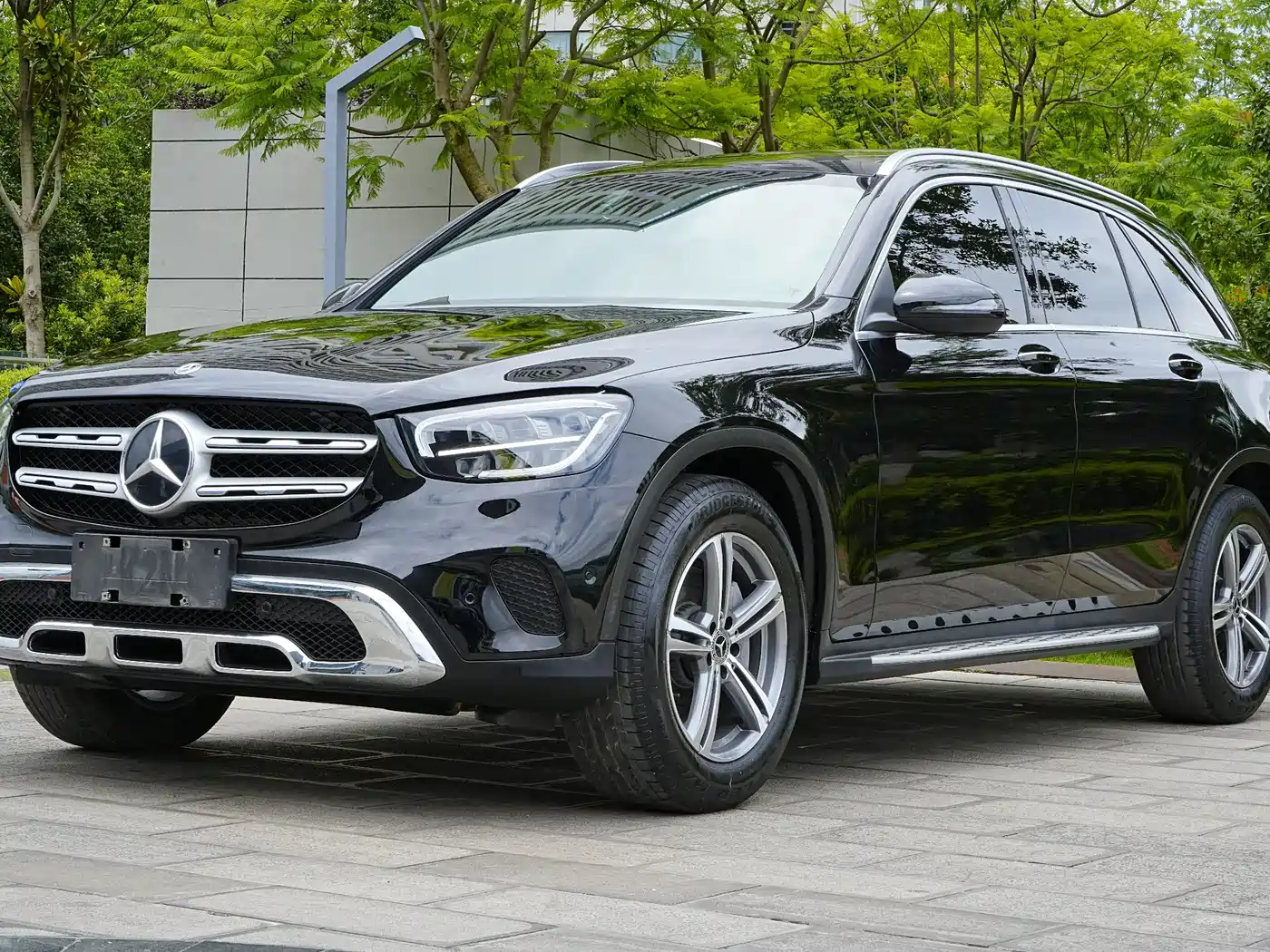 MERCEDES-BENZ GLC