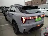 Фото 23 - Lynk & Co 01