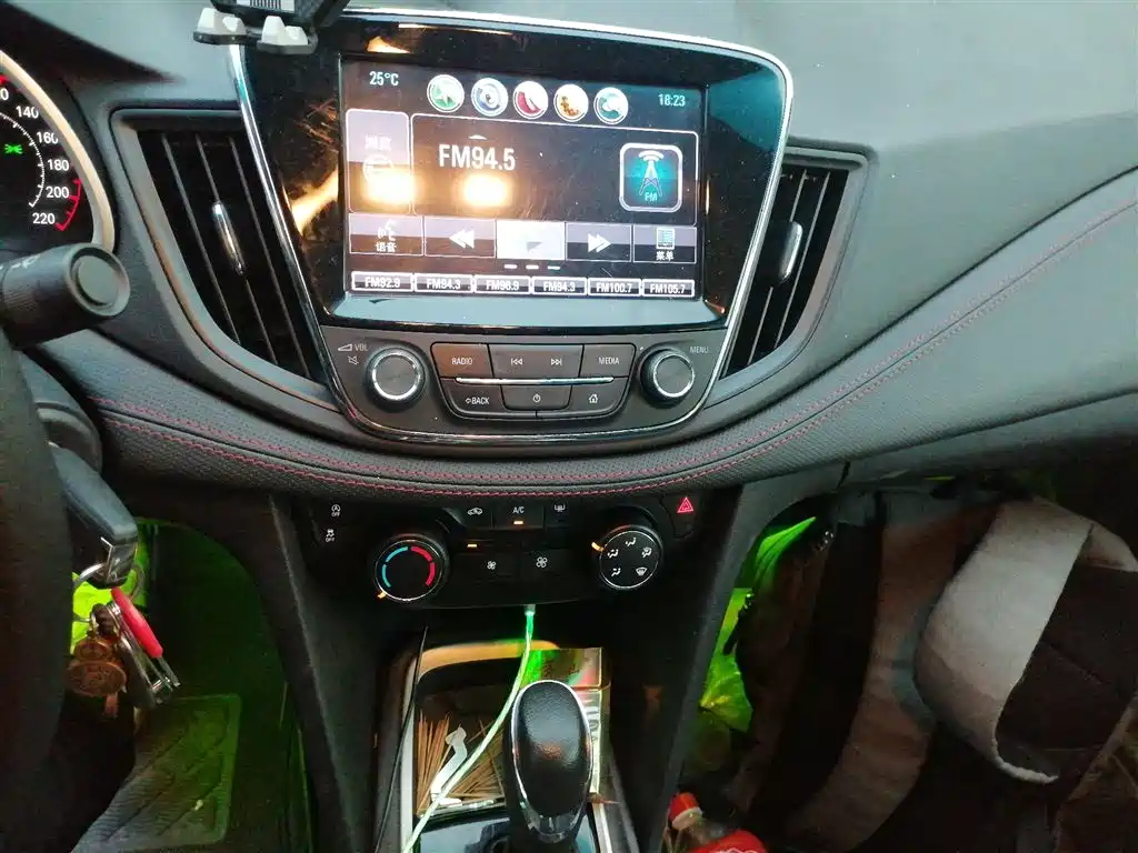 Chevrolet Monza 2019 RS 330T Auto Smooth Edition China VI фото 6