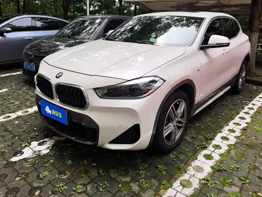 BMW X2 2020 sDrive25i Leading M Off-Road Package