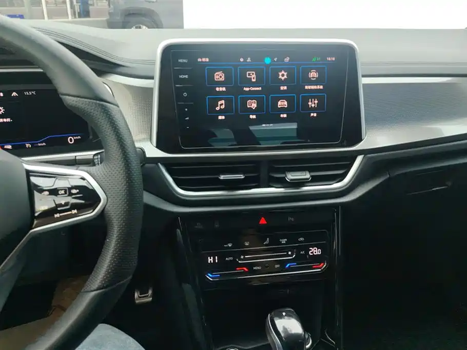 Volkswagen T-ROC 2024 300TSI DSG 2WD Morning Light Edition фото 13