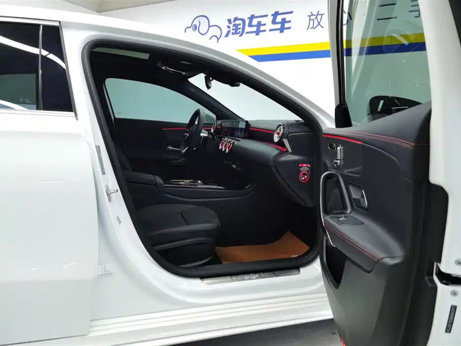 Mercedes-Benz A-Class 2024 Facelift A 200 L Fashion фото 8