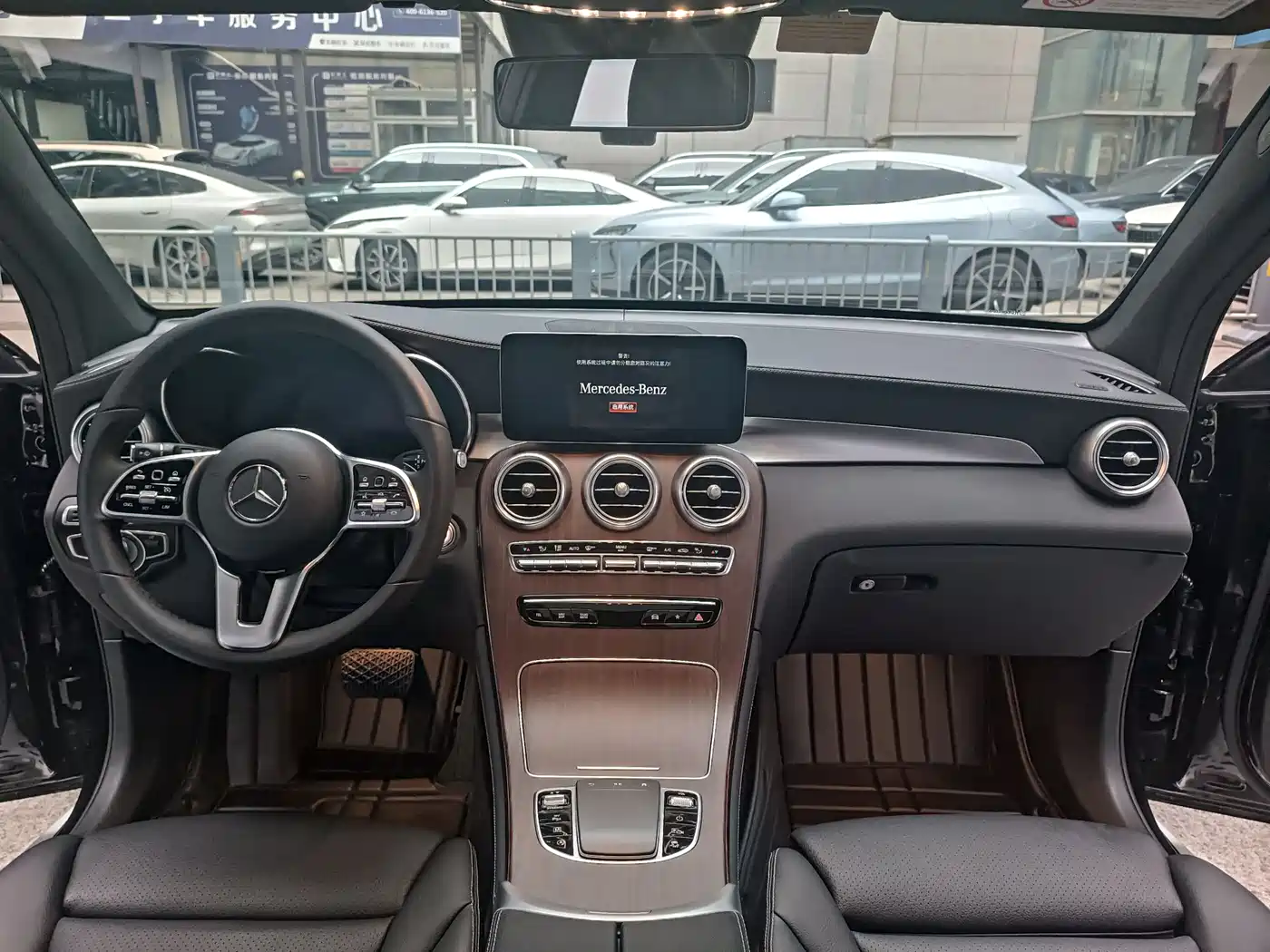 Mercedes-Benz GLC 2021 GLC 300 L 4MATIC Sporty фото 8