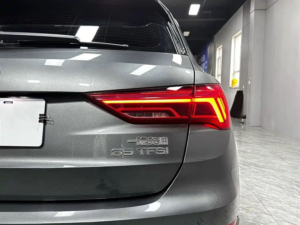 Audi Q3 2022 35 TFSI Fashion Dynamic фото 9