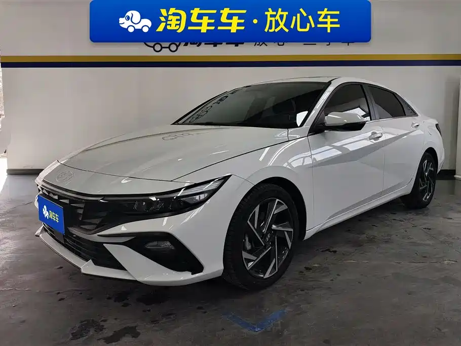 Hyundai Elantra 2023 1.5L CVT GLX Elite Edition
