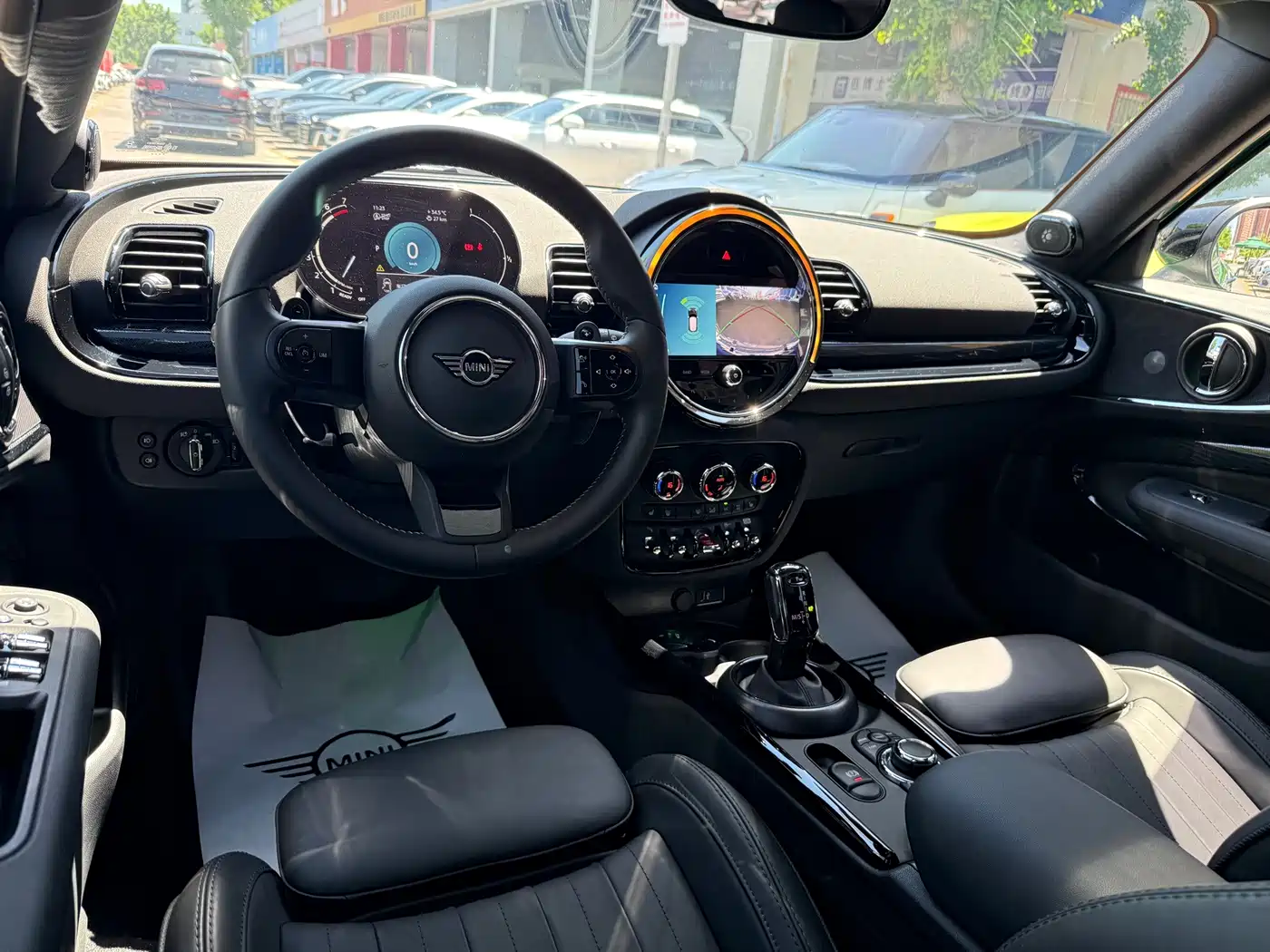 MINI CLUBMAN 2023 2023 2.0T COOPER S Connoisseur