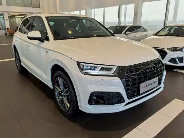 Audi Q5L 2018 40 TFSI Prestige Fashion (China V) — фото 3