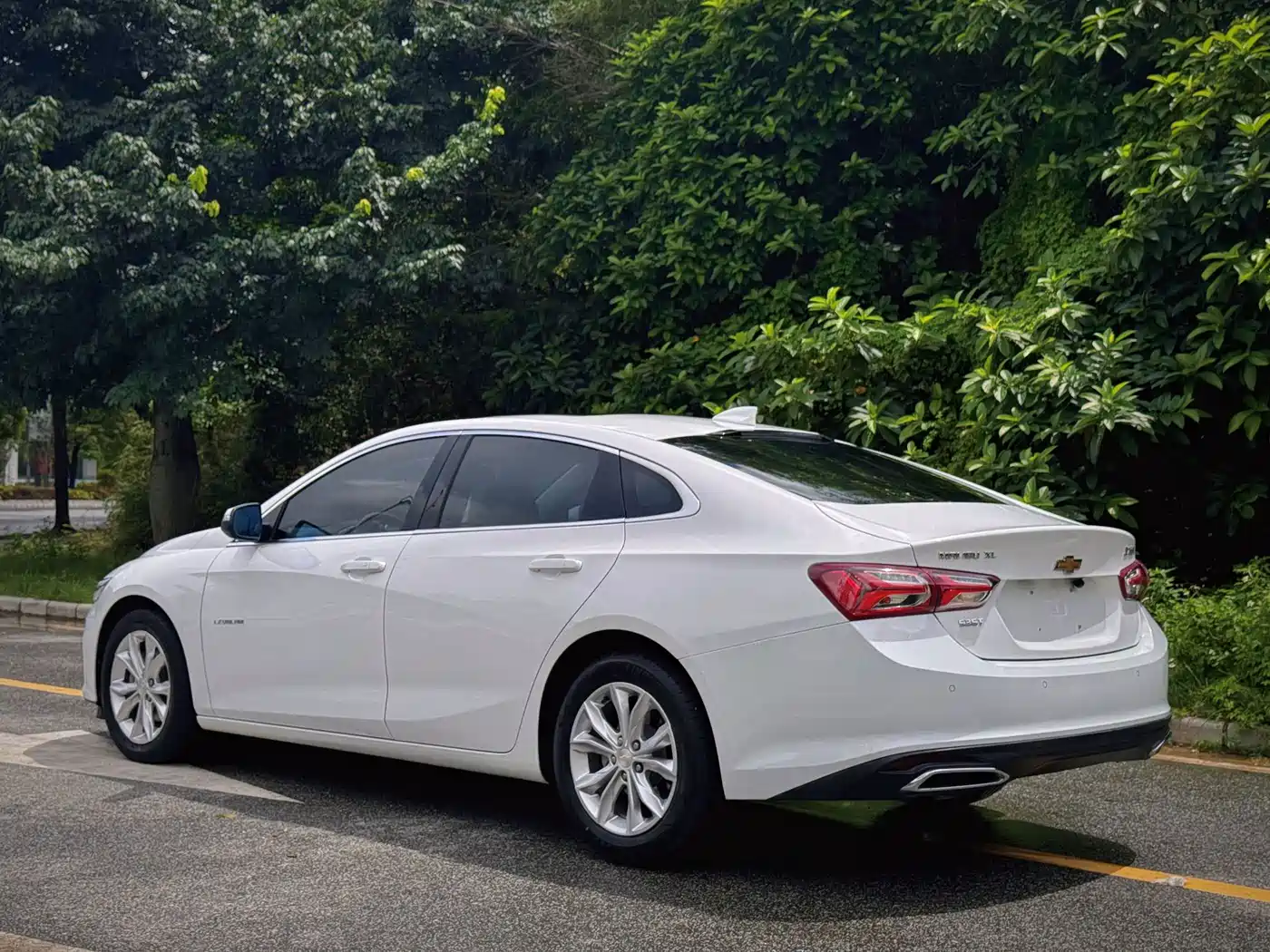 Фото 21 - Chevrolet Malibu XL