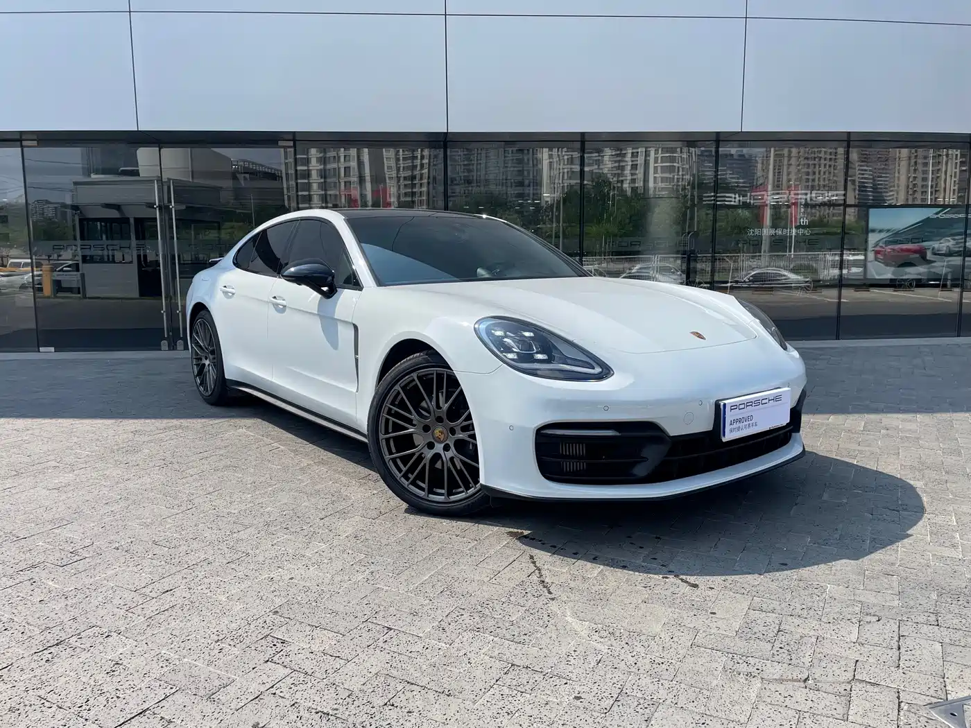 Porsche Panamera, миниатюра 3