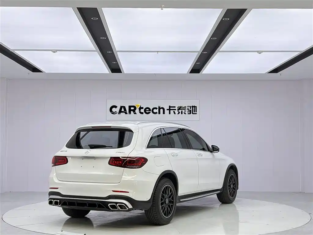 MERCEDES-BENZ GLC