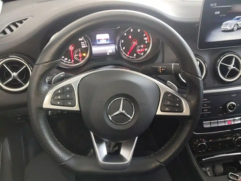 Mercedes-Benz GLA 2019 GLA 200 Fashion фото 7