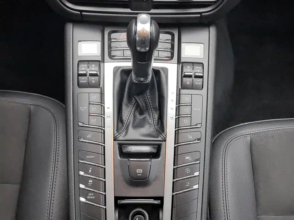 Porsche Macan 2018 Macan 2.0T фото 13