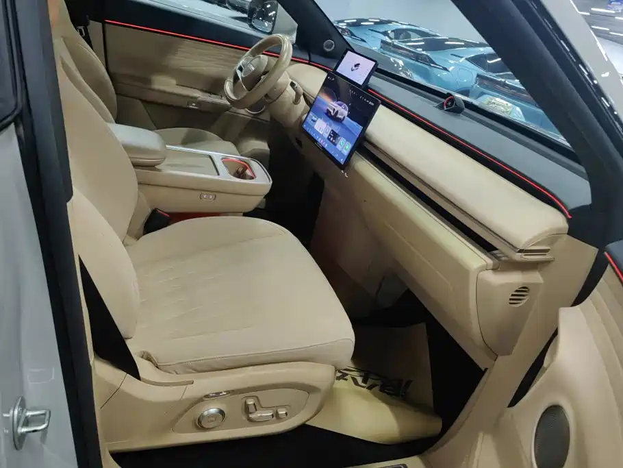 Exeed Exlantix ET 2025 2025 Extended Range 240 AWD Camping Edition