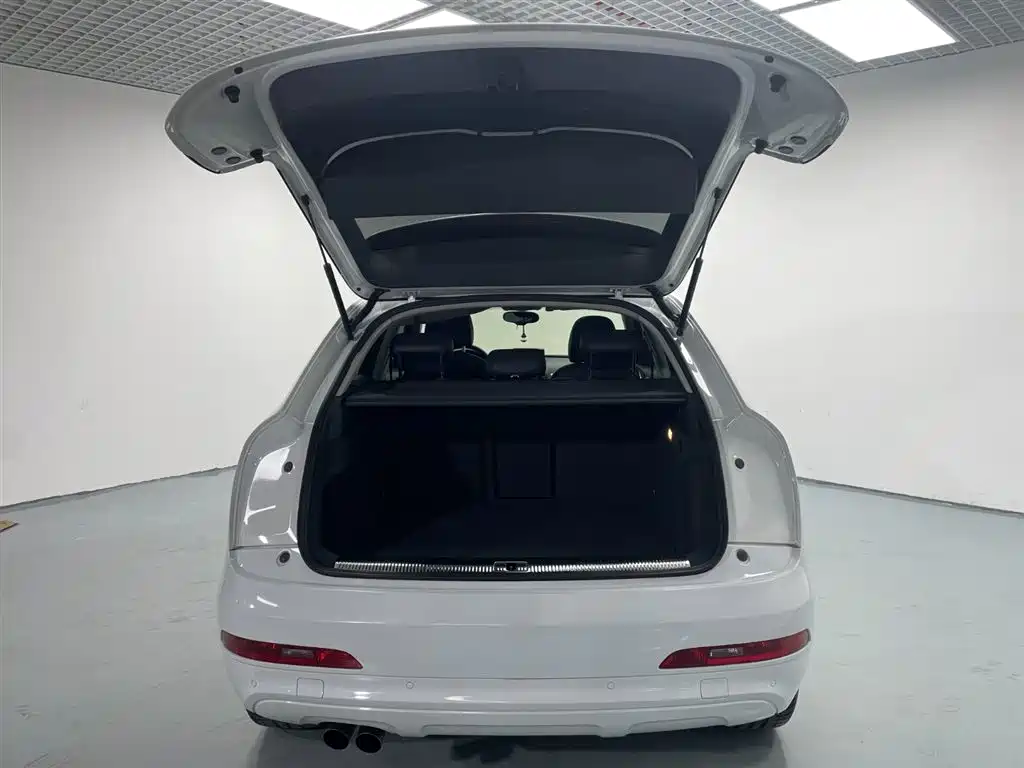 Audi Q3 2013 35 TFSI quattro Comfort фото 8