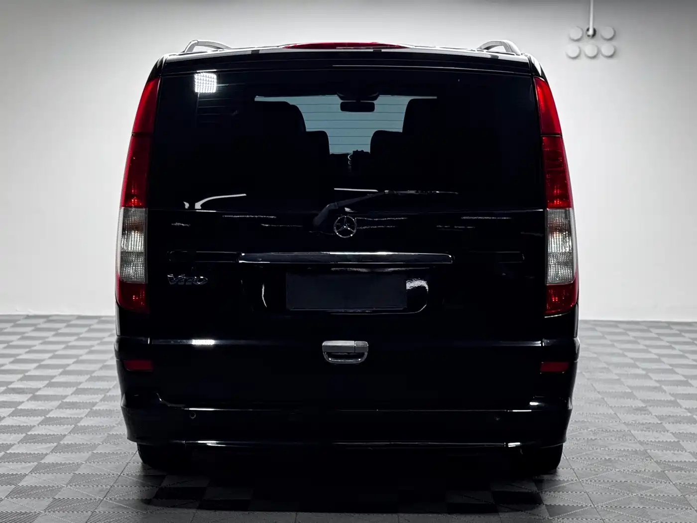 Mercedes-Benz Viano 2012 2.5L Premium Edition фото 6