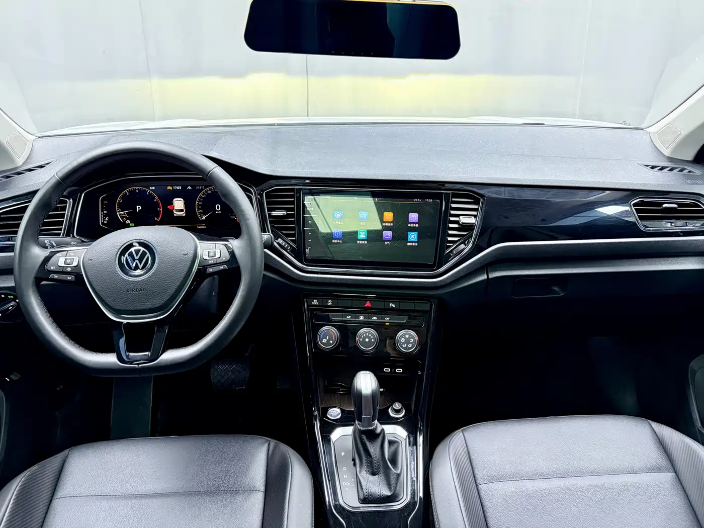 Volkswagen T-ROC 2022 280TSI DSG 2WD Comfort PLUS фото 6