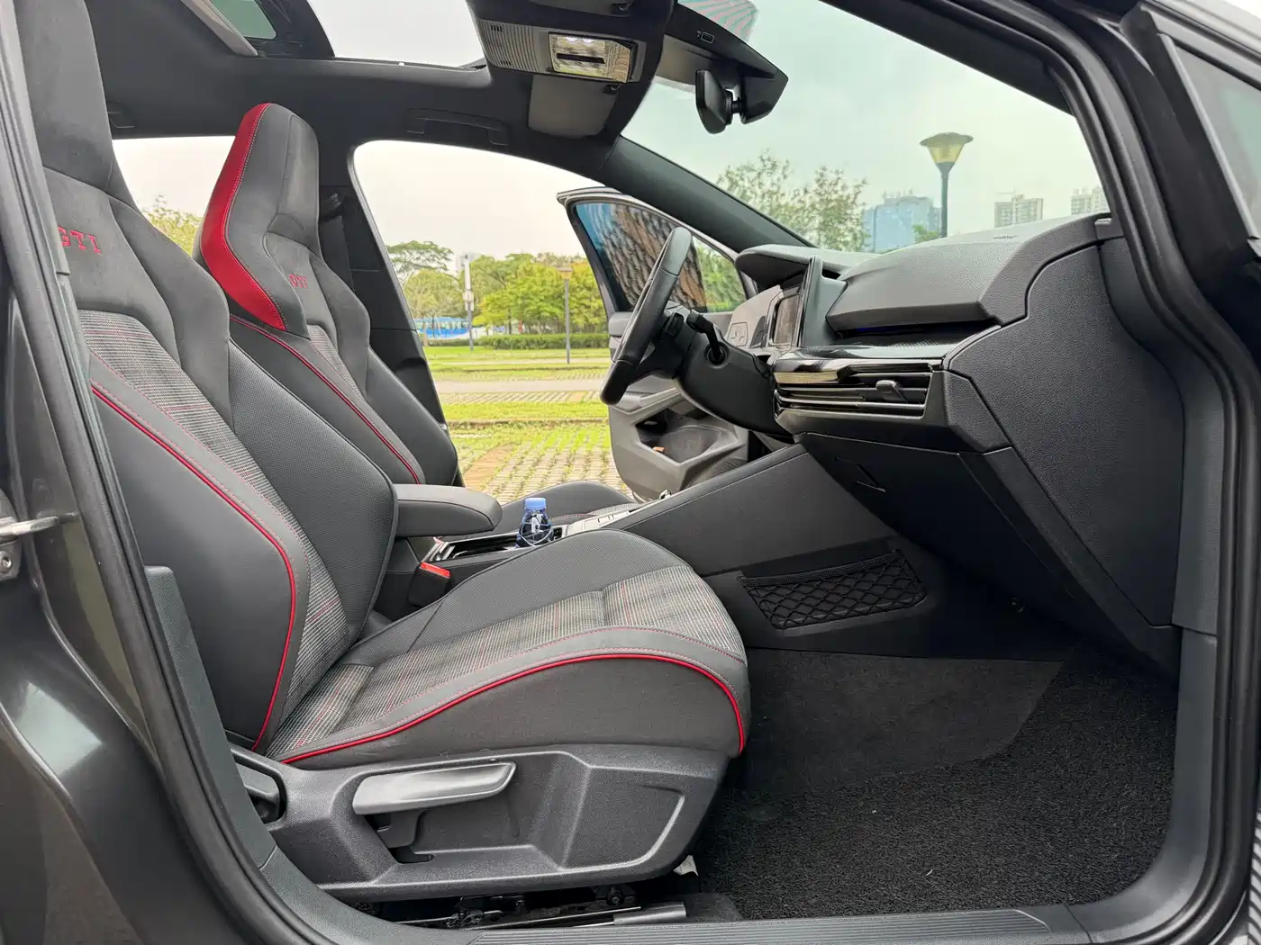 Volkswagen Golf GTI 2023 380TSI DSG GTI фото 15