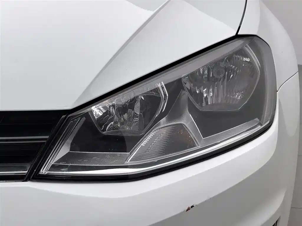 Volkswagen Golf 2016 230TSI Automatic Comfort фото 7