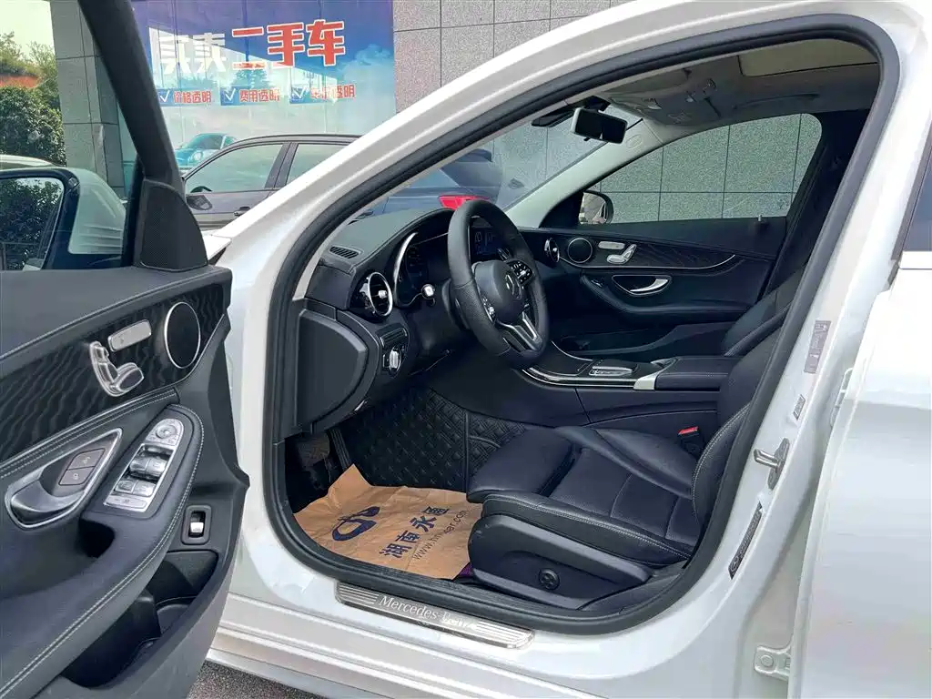 Mercedes-Benz C-Class 2019 C 260 L фото 4