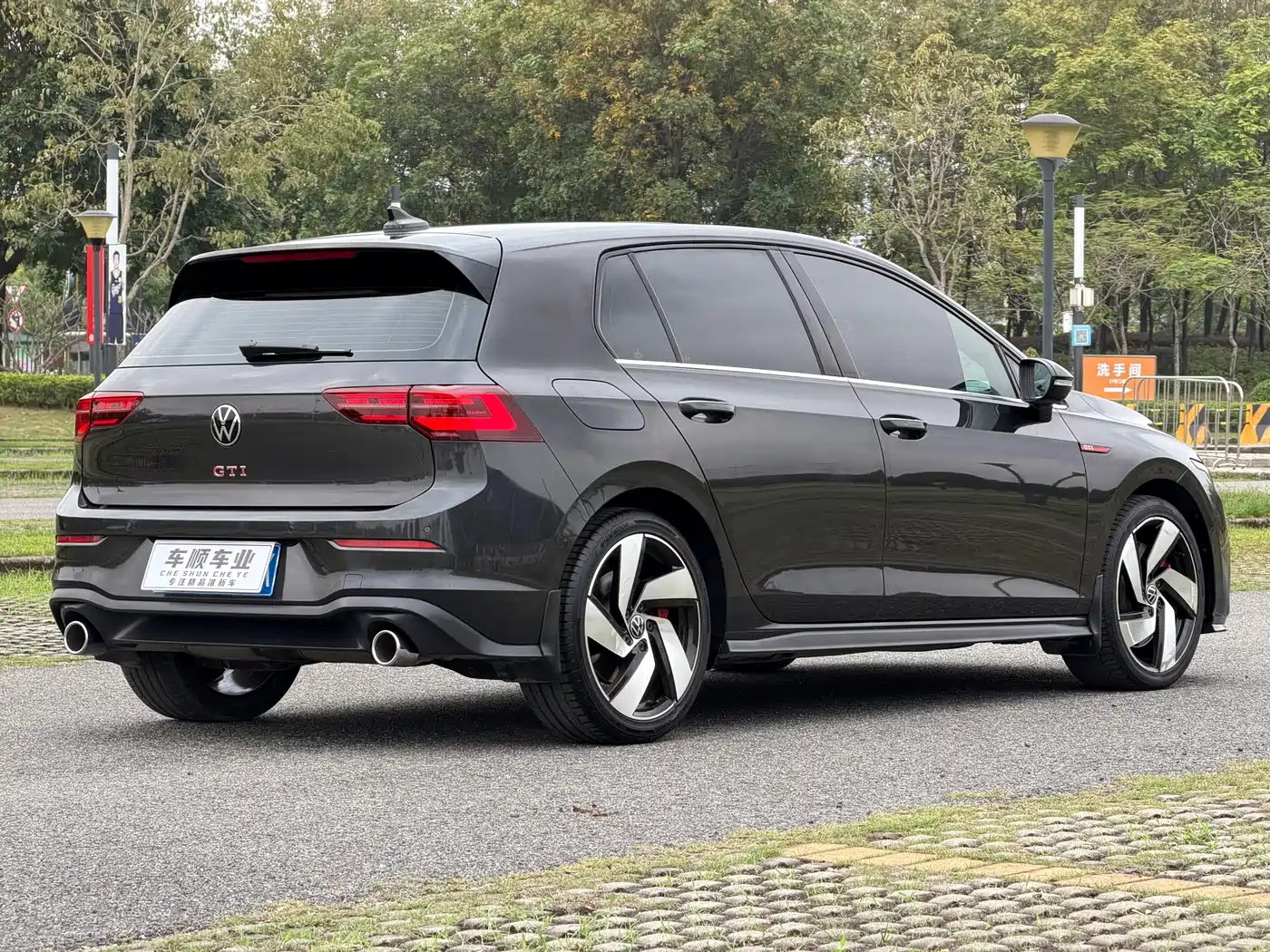 Volkswagen Golf GTI 2023 380TSI DSG GTI фото 6