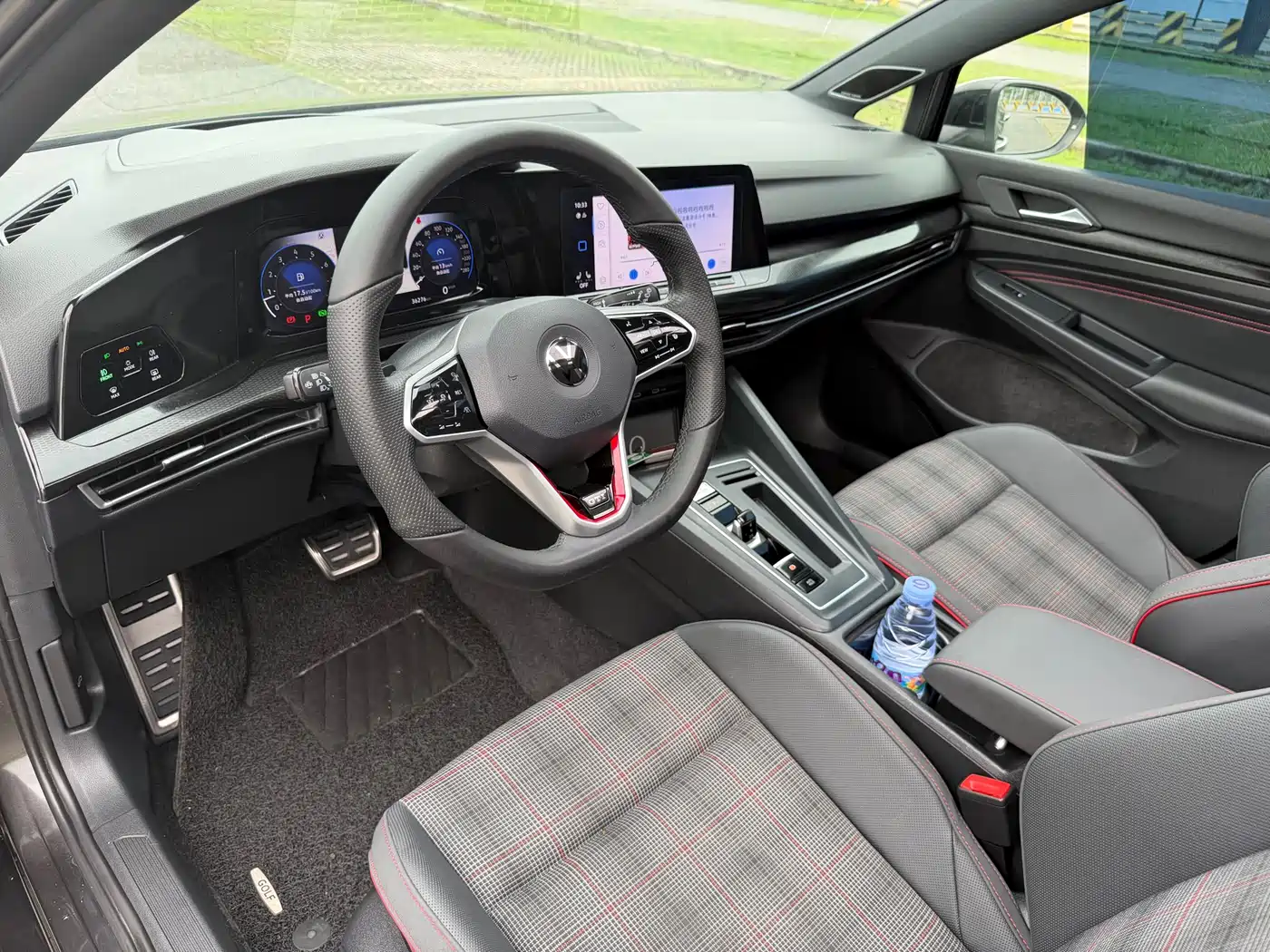 Volkswagen Golf GTI 2023 380TSI DSG GTI фото 12