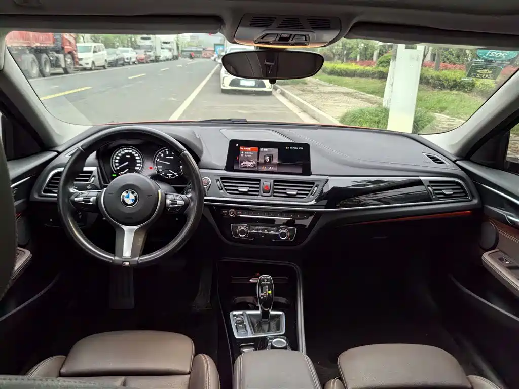 BMW 1 Series 2020 Model 120i M Sport Package фото 13