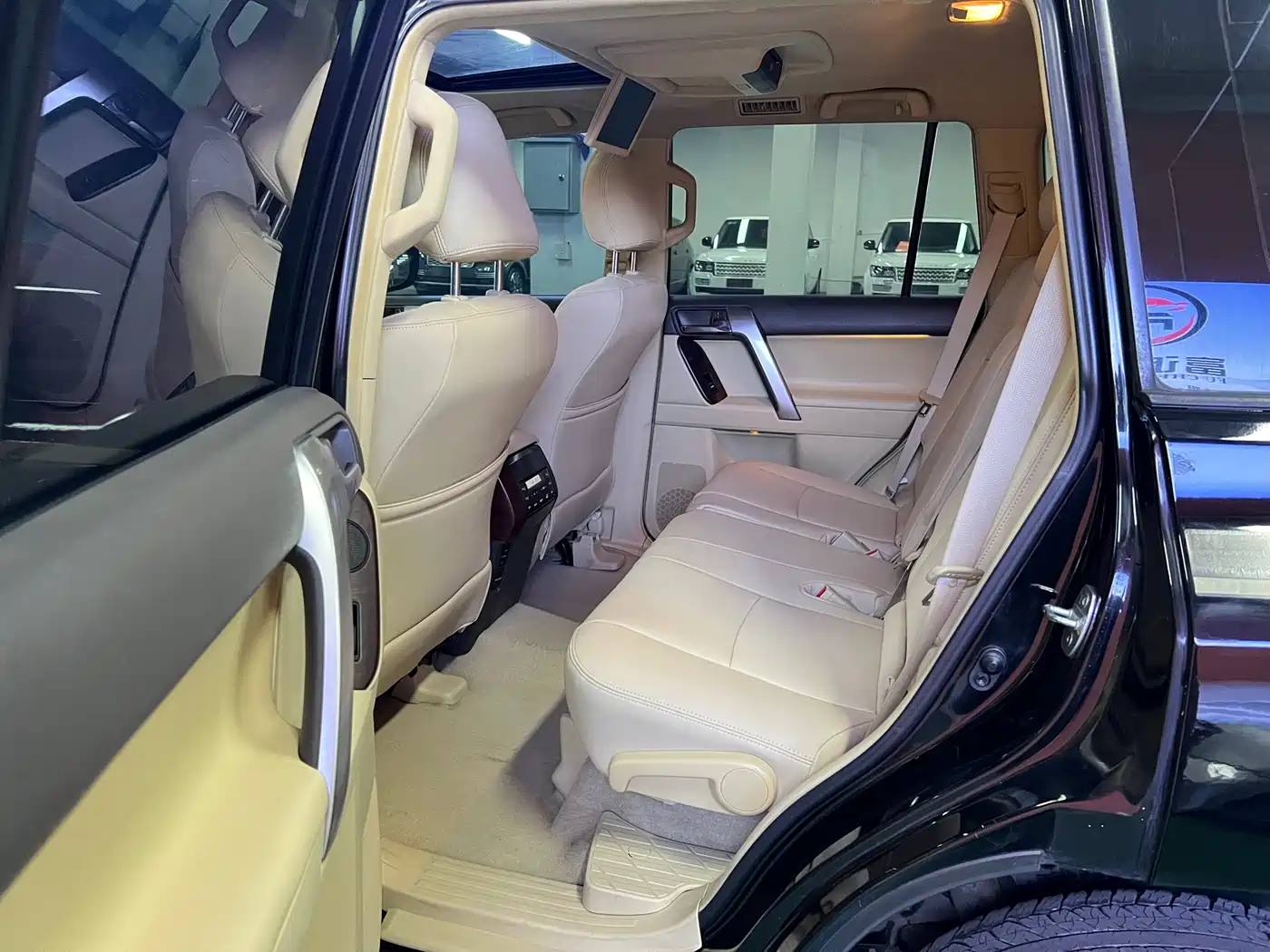 Toyota Prado 2014 4.0L Automatic TX-L NAVI фото 12