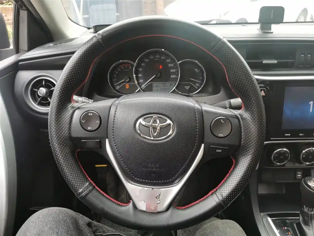 Toyota Levin 2017 Facelift 185T CVT Elite (China V) фото 11