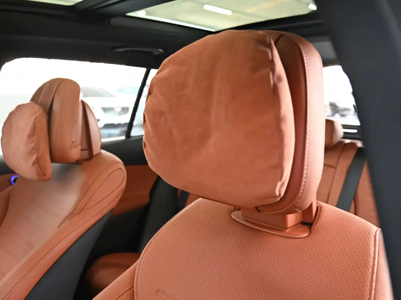 Mercedes-Benz GLC 2023 Facelift GLC 300 L 4MATIC Sport 5-Seater фото 16